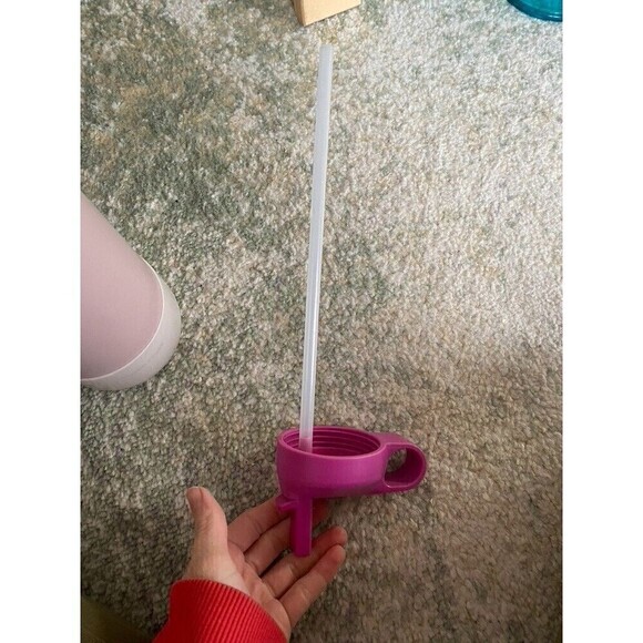 Hydro Flask 40 oz Straw Lid - Stainless Steel Water Bottle Pink - Picture 9 of 11